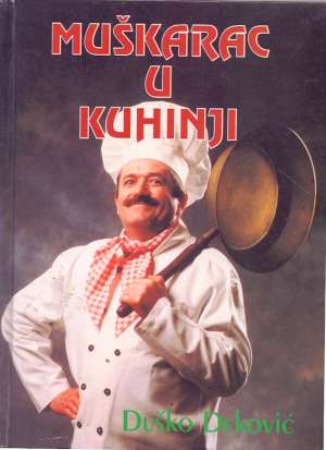 Muškarac u kuhinji Duško Deković tvrdi uvez